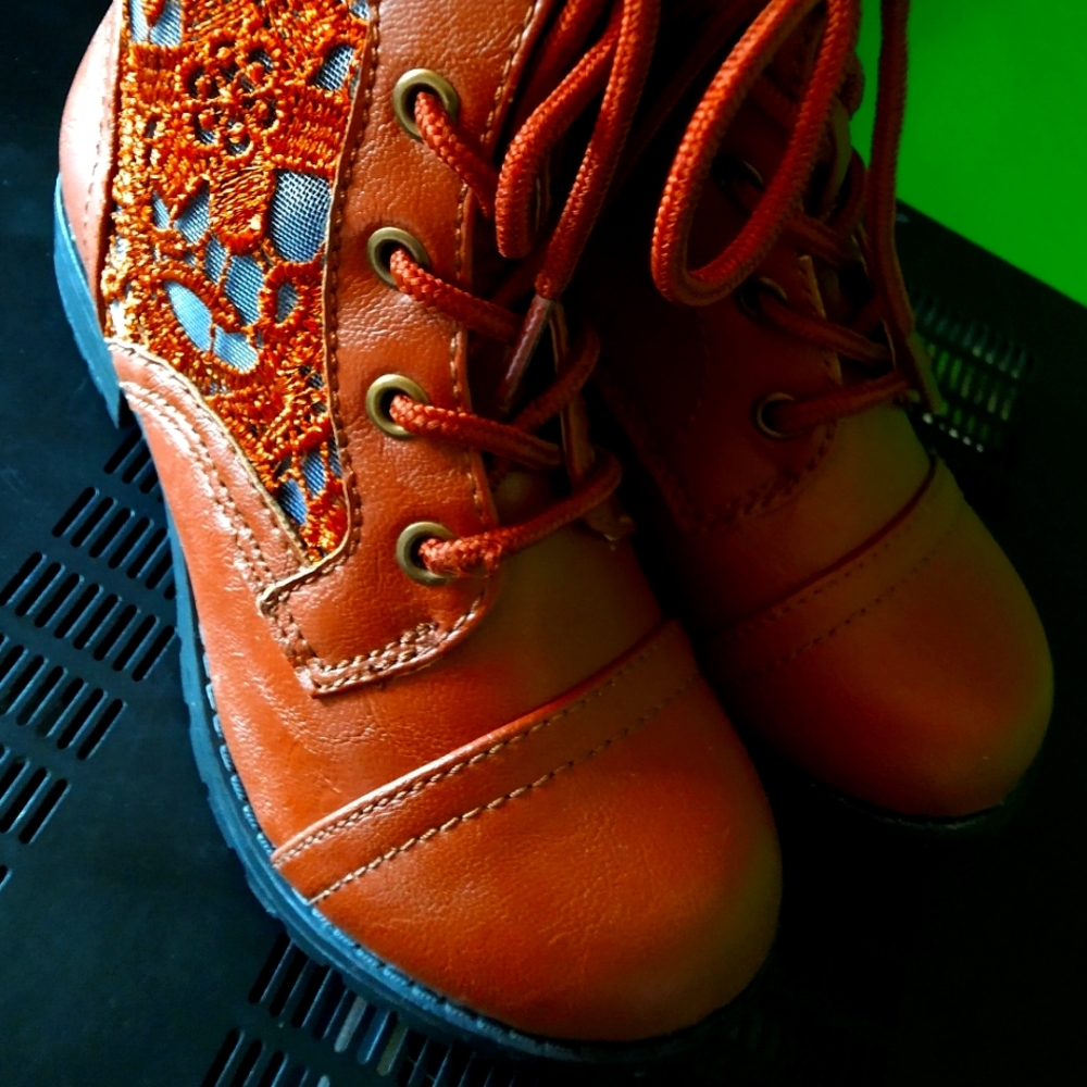 Kali Boots
